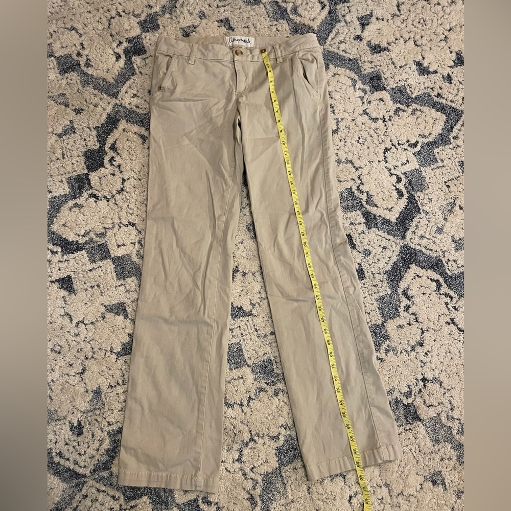 Aeropostale Size 7/8 long khaki